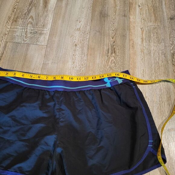 Under Armour 3" Inseam Loose Fit Running Short with Liner Womens Size XL - Picture 4 of 5